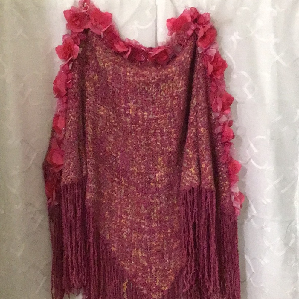 Exquisite One of a Kind Flower Shawl - Picture 7 of 10